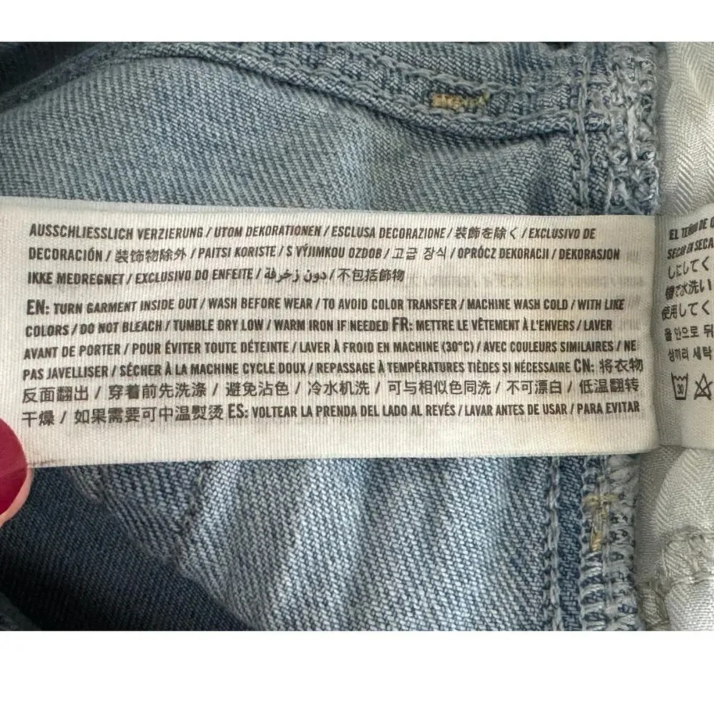 Hollister Ultra High-Rise Ripped Light Wash Mom‎ Jeans Size 3R